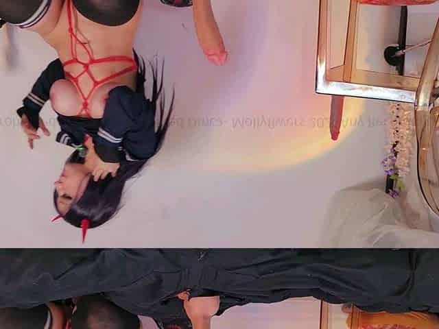 Amateur brunette ariana marie solo toying