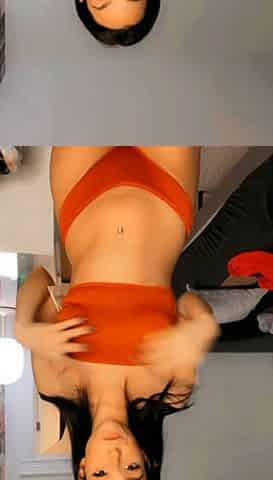 Cute amateur webcam teen girl toying pussy on webcam
