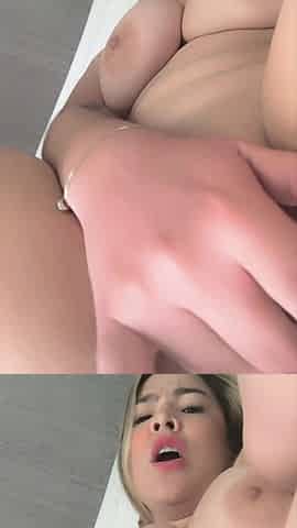 Wet Pussy Blonde Brushes Her Clit Until She Spills Her Cream