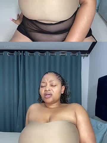 Fatty African MILF Pussy rubbing