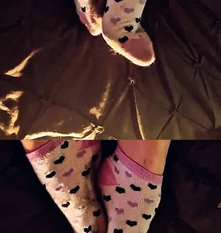 Solo masturbation and the foot fetish