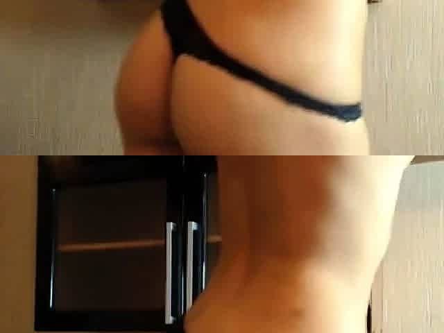 Sexy Amateur Girl Plays with Dildo on Webcam
