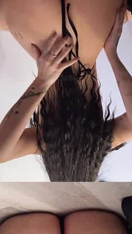 Amateur punk hotty bouncing butt
