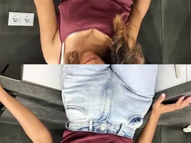Ebony Teen Masturbates in Lingerie on Webcam
