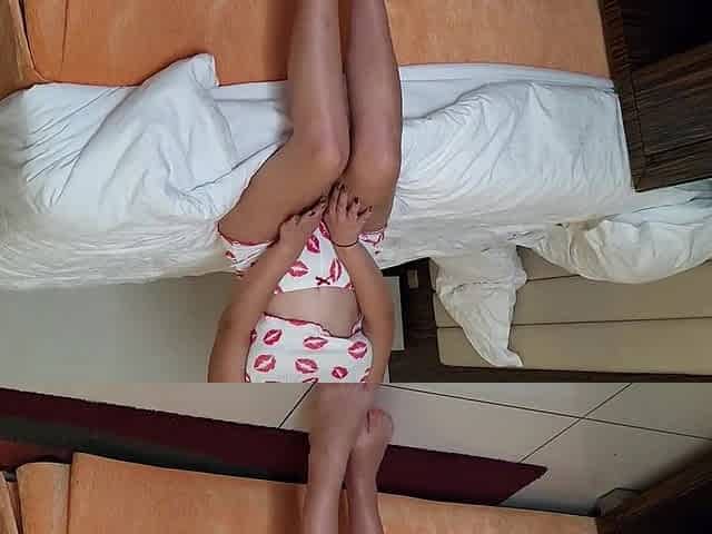 My stepSIS in pajamas masturb me in mirror... OMG very lascivious
