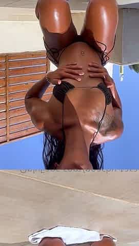 Sexy beautiful ass brunette babe outdoor solo