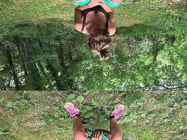 Cyclist catches perspired runner peeing in public: this babe squirts and gives wild oral-job