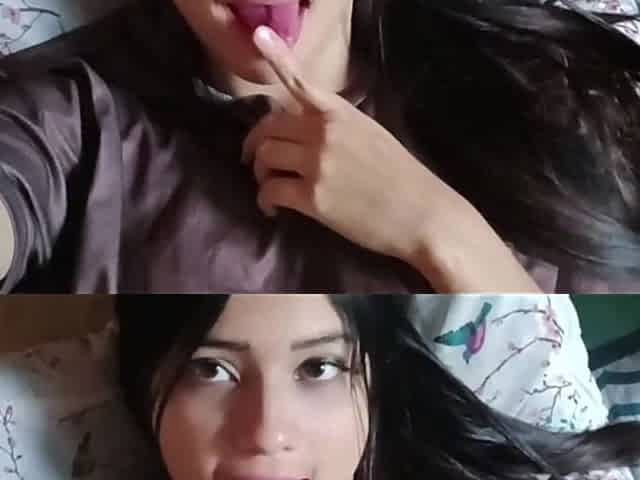 Colombian Woman Masturbates