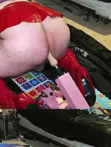 Sissy screw her booty