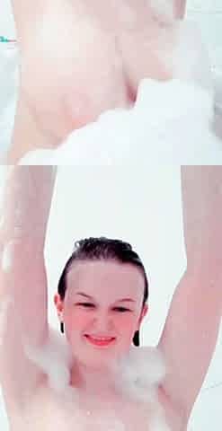 Close up MILF masturbation