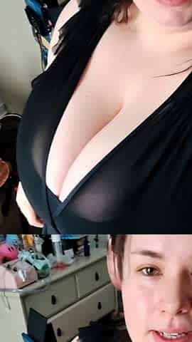 Big boob brunette masturbates on webcam