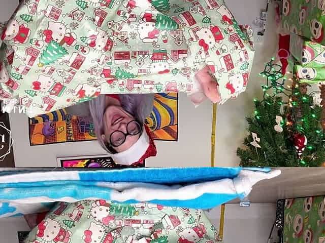Christmas Self Pedicure Unwrapping Dirty Size 16 Feet + Full Scrub & Polish