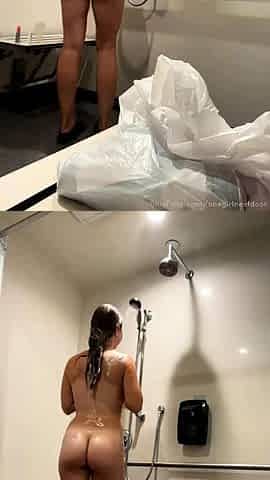 Brunette Solo Webcam Masturbation