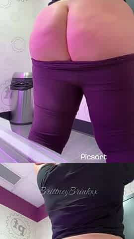 Perspired Gym Leggings & Overweight Booty