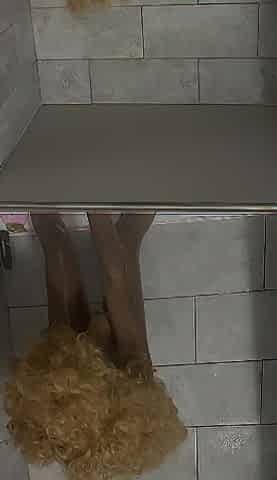 Black hotty masturbates in shower