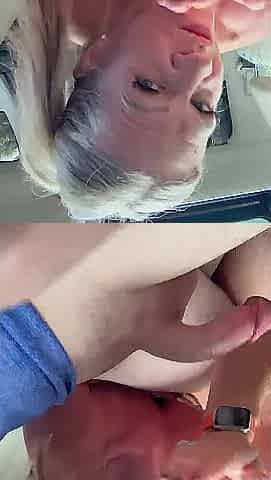 Amateur hotwife delivers deepthroat for him