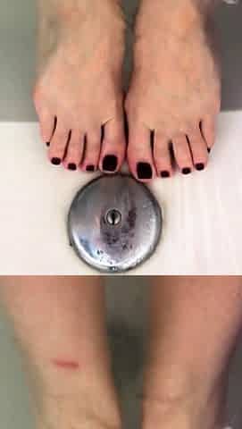 Amateur Foot Fetish Girlfriend Sucks and gives a Footjob