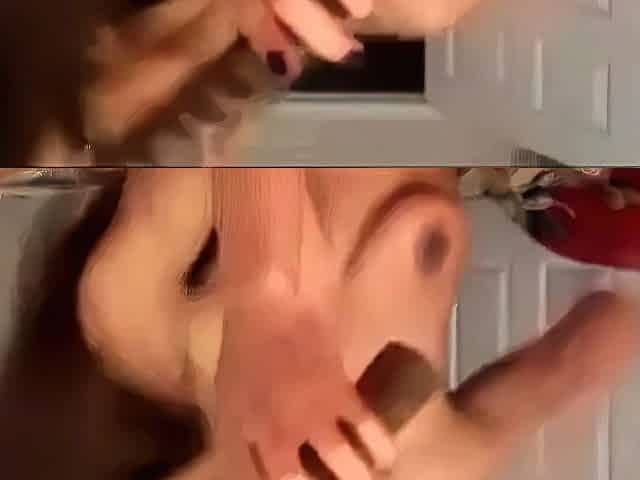 Ebony Beauty Cumming Hard on Webcam