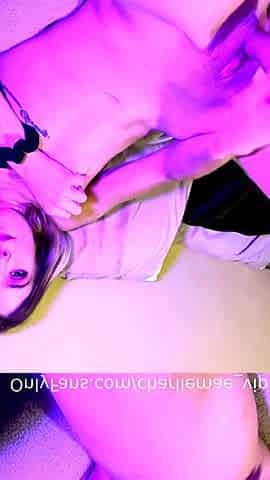 Cute amateur webcam teen girl toying pussy on webcam