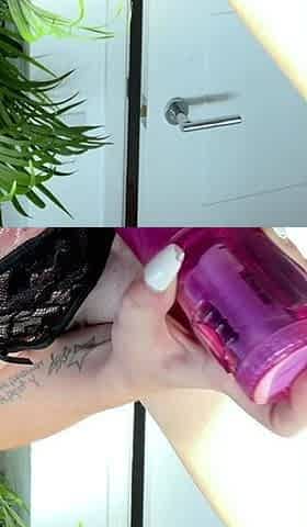 Sexy hottie Anetta Keys enjoys a solo toy masturbation