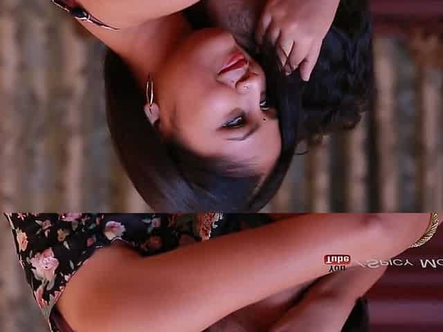 Alluring Indian MILF hot erotic video