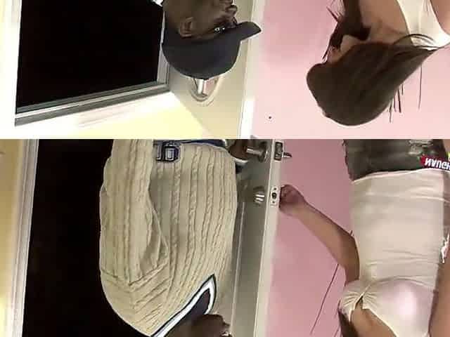 Lonely older wanted some company, so that babe invited a ebony dude to eat her cunt