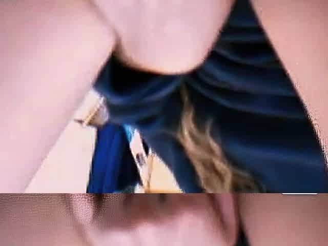 Webcam Girl's Solo Orgasm