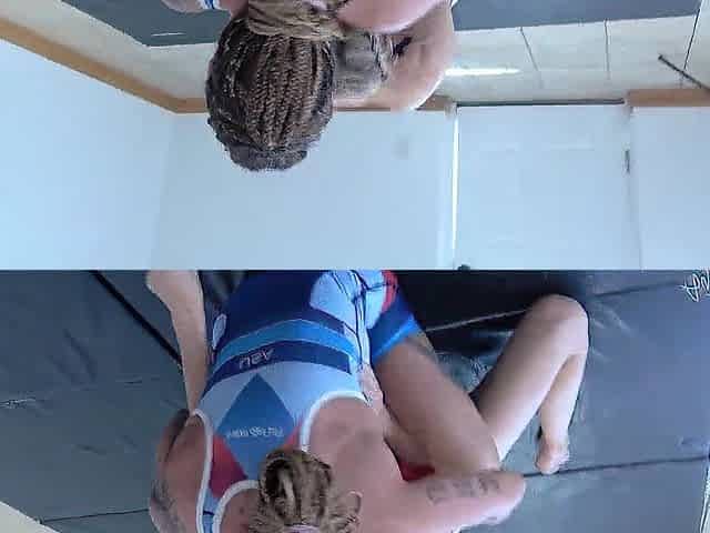 Muscle Chicks Competitive Grappling