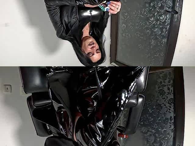DILDO TEASE AND DEEPTHROAT FROM MILLFYCALLA