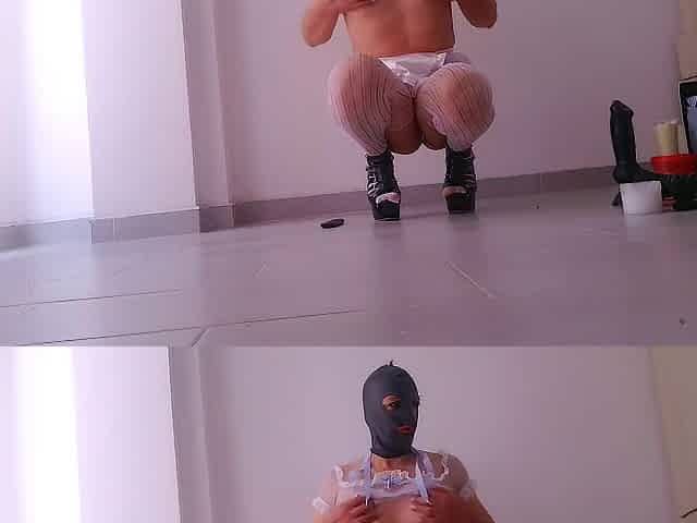 FEMBOY DE CULO GRANDE PERREA CON SEX-TOY DE PERRO