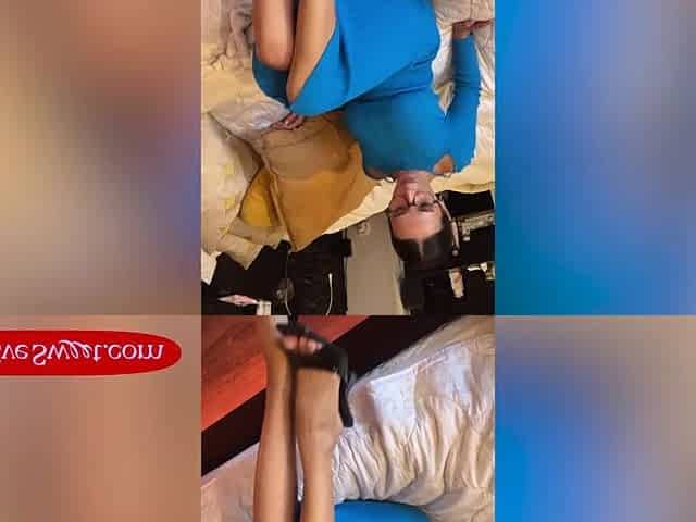 Sexually excited Hottie Eve Pleasing Screws Her Taut Vagina With a Large Sextoy