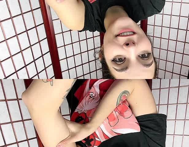 Skinny teen masturbating close up