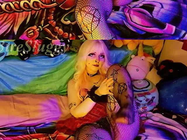 Charming blond goth sucks and gets cum on it - M3treSluggy