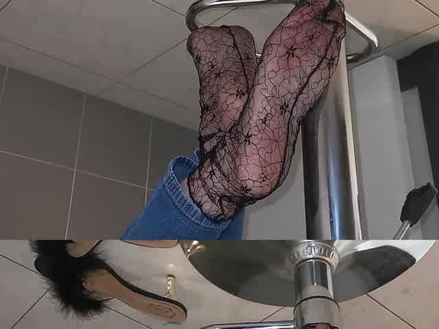 Dedicated to Nylon Soles Lovers
