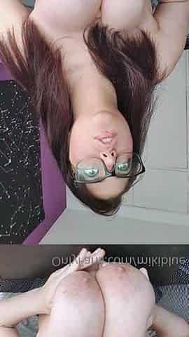 Big boob brunette masturbates on webcam