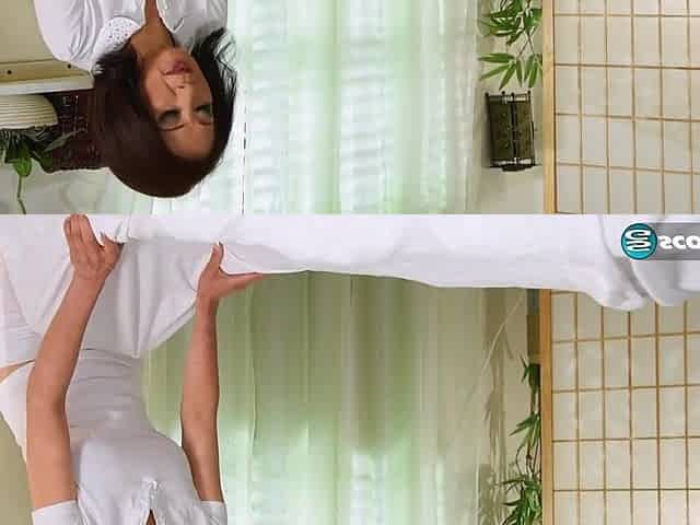 mother I'd like to fuck Kim Gives The Superlatively good Massage With Cheerful Endings