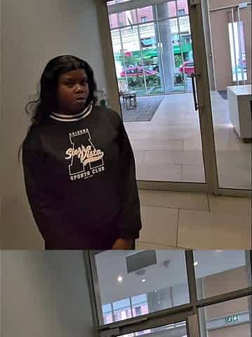 Shy Girl Gets Convinced in Elevator to Swallow a Stranger's Cum