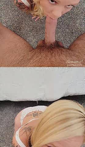 Foot Play with Scarlett J - Cum on her toes POV.