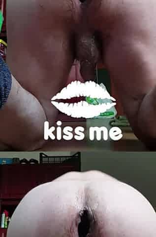 Large vibrator in butt