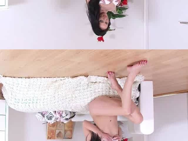 Black-haired Stepmommy Called Enza Enjoys Masturbating On Camera