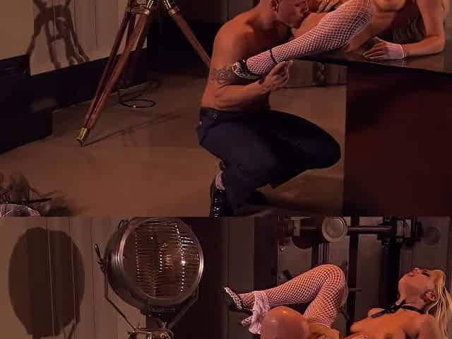 Blonde Stepsister In Fishnet Stockings Gets Cum In Her Mouth With Holly Wellin And Derrick Pierce
