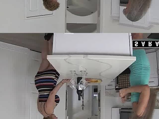 Sara Jay Licks Leilani Lei's Leaking Twat In Their Book Club Meet!