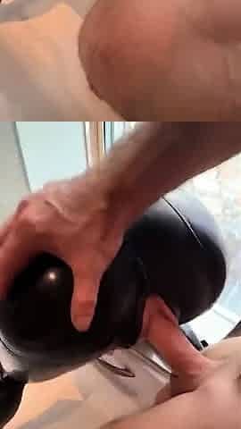 A babe in latex and piss