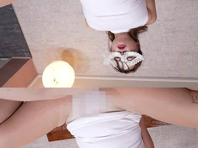 Addictive Foot Odor of a Married Female Boss