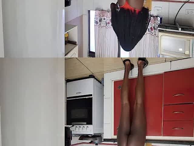 Meu Amigo Divide Aluguel E Nao Resisti Quando Me Ve A Vontade Em Casa E Me Fode Gostoso With Akillies Black