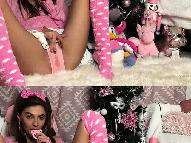Sexy teen ebony solo toy masturbation