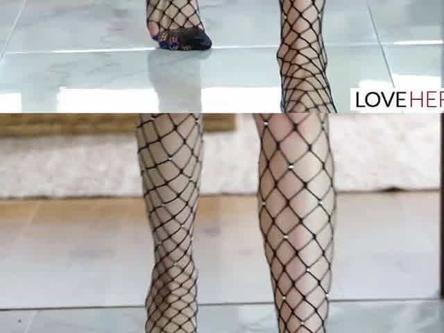LoveHerFeet - Flawless Redhead With Constricted Pick Snatch Has Her Feet Worshiped