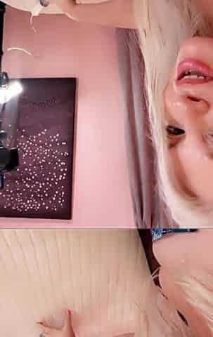 Cum on My Feet?