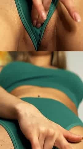 Hot Blonde Wants to Sit on Your Face