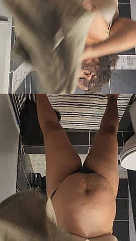 Yellowbone milf stripping for a special fan